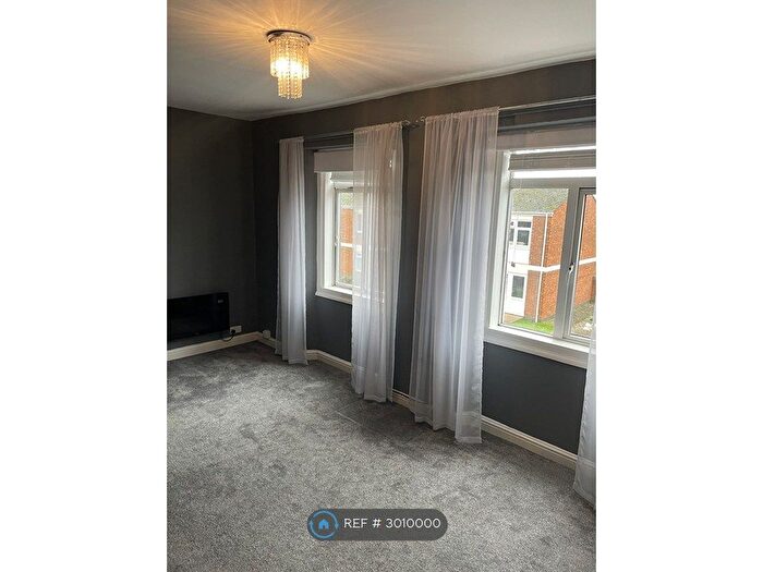 1 Bedroom Flat To Rent In Trinity St, Taunton, TA1