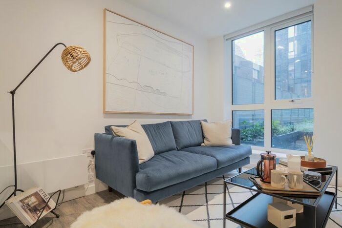 1 Bedroom Flat To Rent In Strand Street, Liverpool, L1