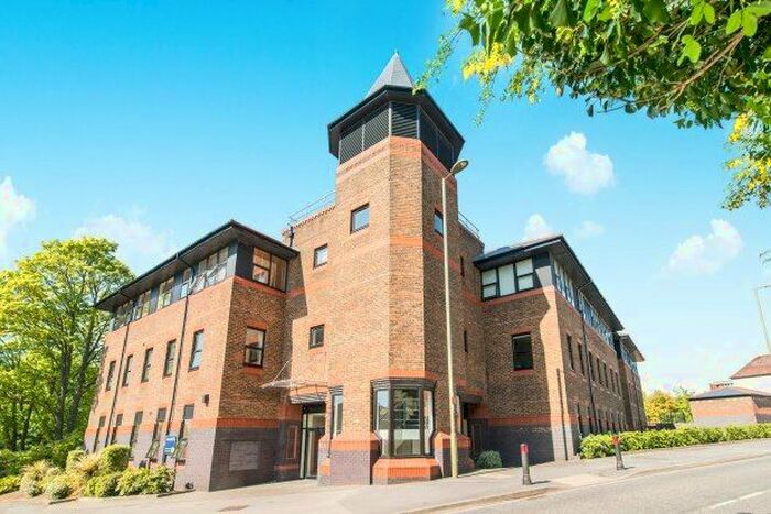 2 Bedroom Flat To Rent In Chailey Court, Basingstoke, RG21