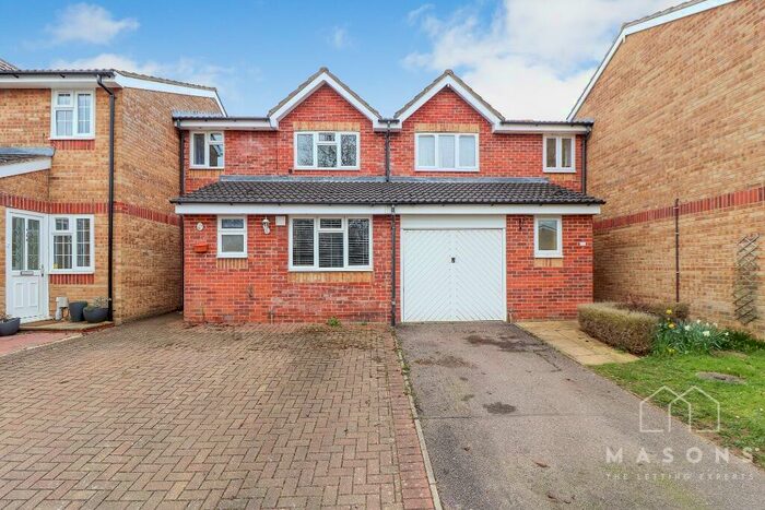 3 Bedroom Terraced House To Rent In Sturrock Way, Hitchin, Hertfordshire, SG4