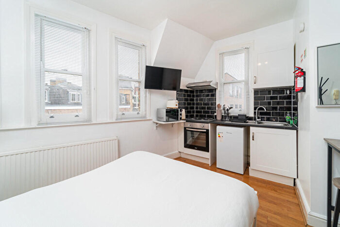 Studio To Rent In Churchway, Euston, London, NW1