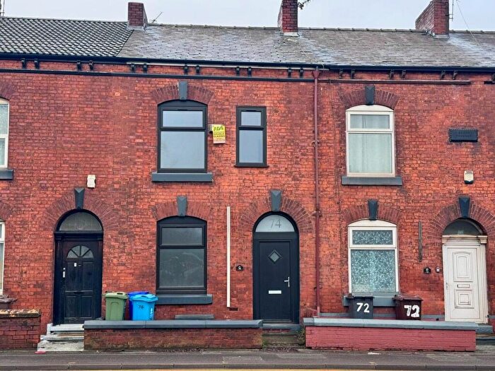 3 Bedroom Terraced House To Rent In Oldham Road, Failsworth, Manchester, M35