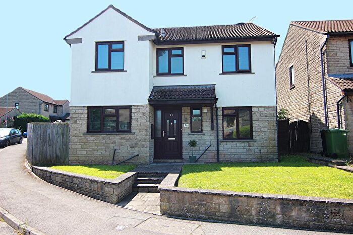 4 Bedroom Detached House For Sale In Kings Oak Meadow, Clutton, Bristol, BS39