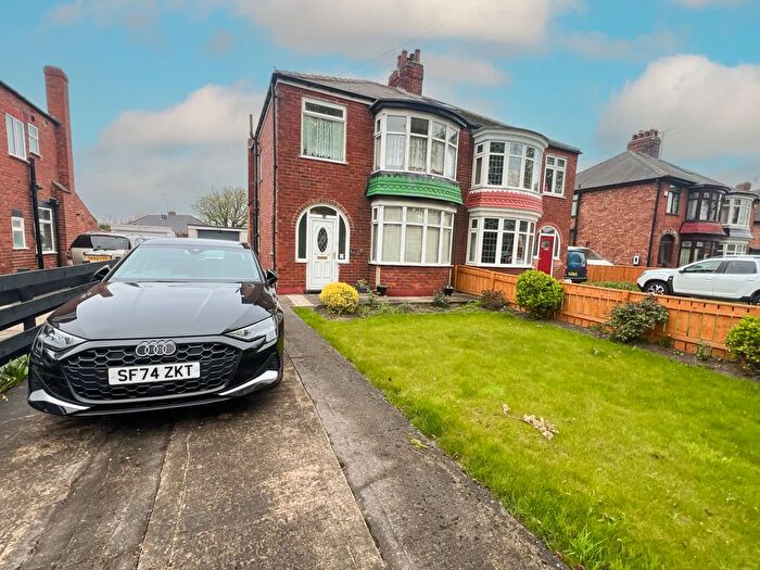 3 Bedroom Semi-Detached House For Sale In Derwent Road, Redcar, TS10
