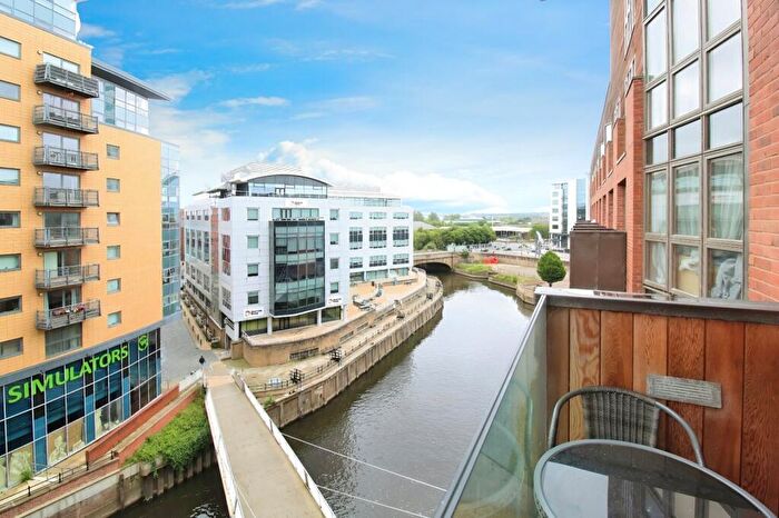 1 Bedroom Flat To Rent In Wharf Approach, Leeds, West Yorkshire, Uk, LS1
