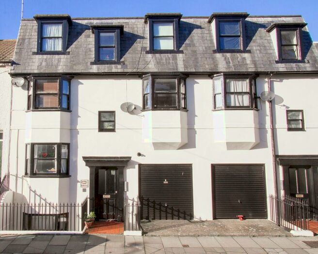 1 Bedroom Apartment To Rent In Finsbury Road, Brighton, BN2