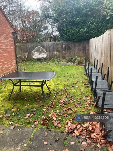 4 Bedroom Semi-Detached House To Rent In Scott Close, Stratford-Upon-Avon, CV37
