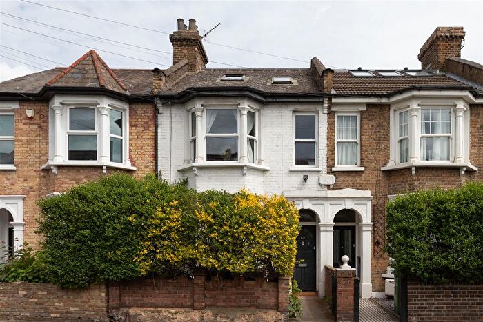 2 Bedroom Flat For Sale In Shernhall Street, Walthamstow, E17