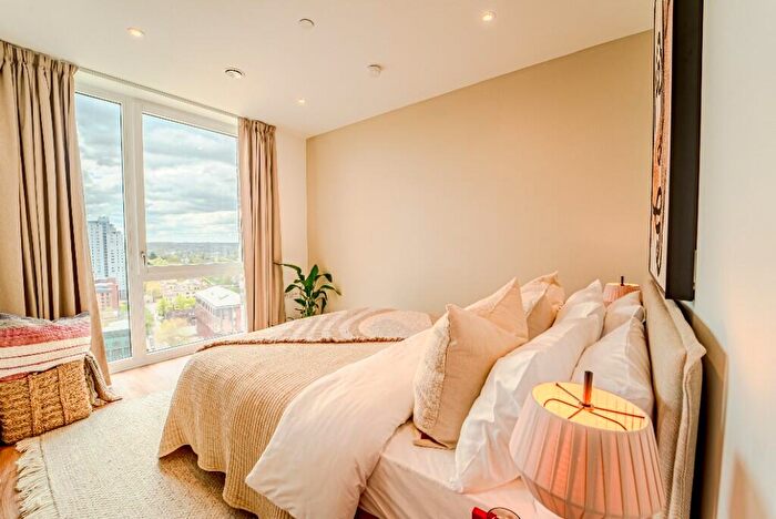 2 Bedroom Apartment To Rent In , Cherry Orchard Road, Croydon, London, CR0