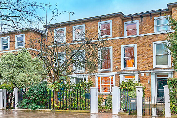 4 Bedroom House To Rent In Marlborough Hill, St John's Wood, NW8