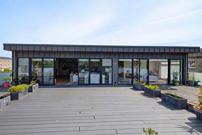 3 Bedroom Apartment For Sale In Craigie Drive, Plymouth, PL1