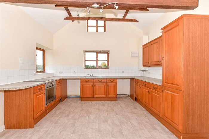 1 Bedroom Barn Conversion For Sale In Pratling Street, Aylesford, Kent, ME20