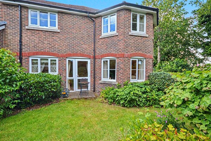 1 Bedroom Retirement Property For Sale In Wessex Road, Dorchester, DT1