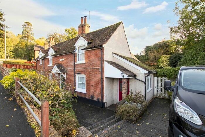 2 Bedroom Semi-Detached House For Sale In Roydon Road, Stanstead Abbotts, Ware, SG12