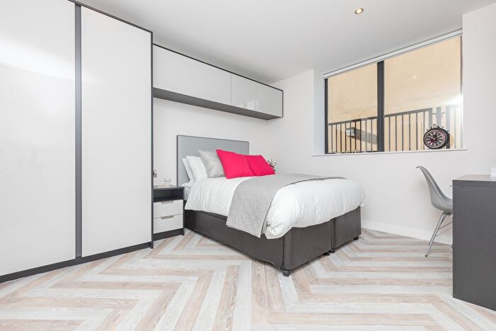 2 Bedroom Flat To Rent In Great Western Street, Manchester, M14