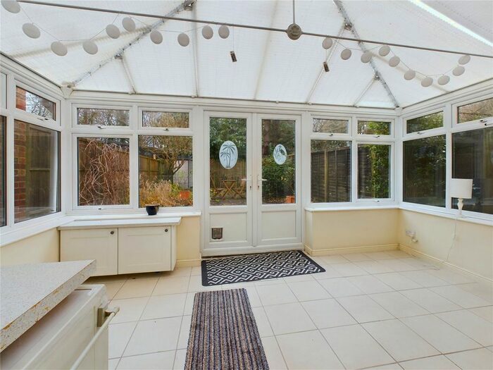 3 Bedroom Terraced House To Rent In Newlands Crescent, East Grinstead