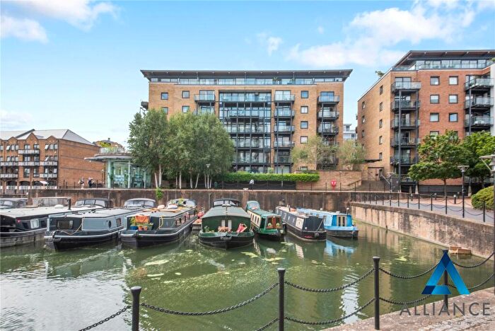 2 Bedroom Apartment To Rent In Branch Road, London, E14