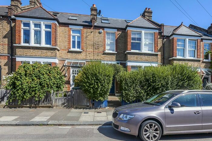 4 Bedroom Flat To Rent In Manor Lane Terrace, London, SE13