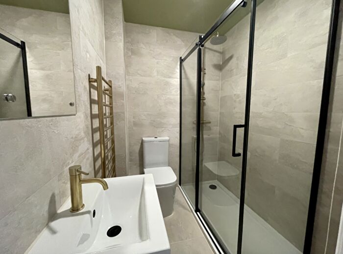 2 Bedroom Terraced House To Rent In Stylish Bed Student Flat // Jul, LN5