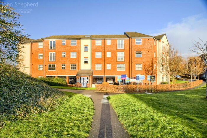 2 Bedroom Apartment To Rent In Wharf Lane, Solihull, West Midlands, B91