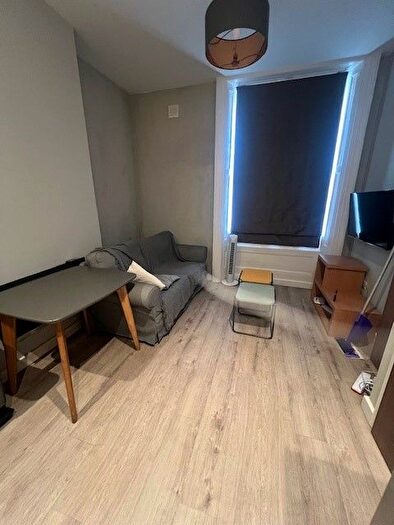 1 Bedroom Flat To Rent In The Tralee, - St Michaels Road, BH2