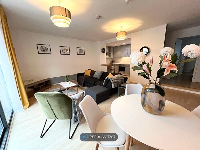 2 Bedroom Flat To Rent In The Cable Yard, Liverpool, L2