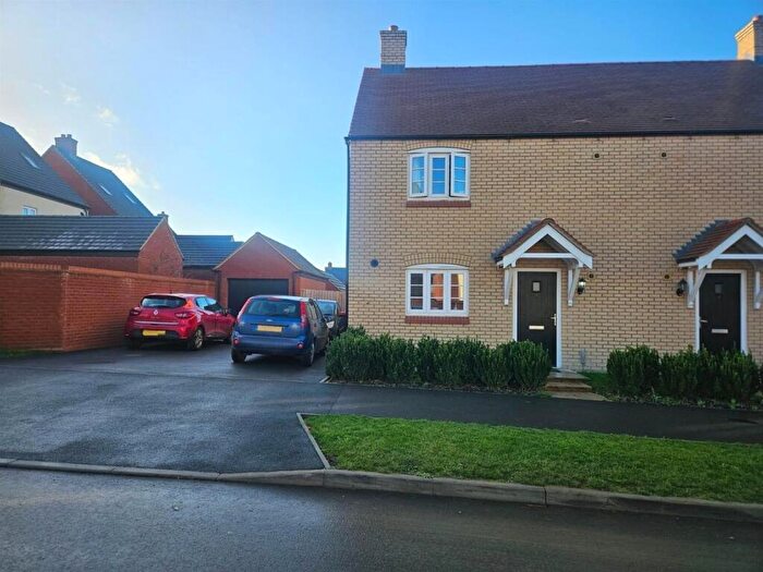 3 Bedroom Semi-Detached House To Rent In Hexham Street, Towcester, NN12