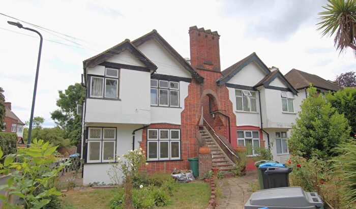 3 Bedroom Flat To Rent In Old Church Lane, Kingsbury, NW9