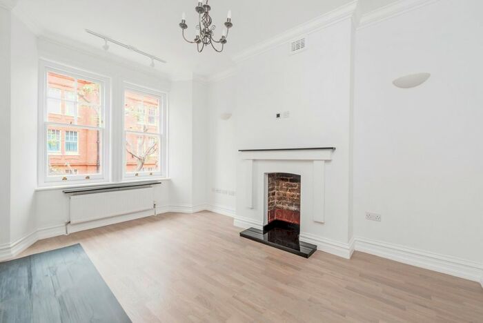 2 Bedroom Flat To Rent In Elm Park Mansions, Park Walk, SW10