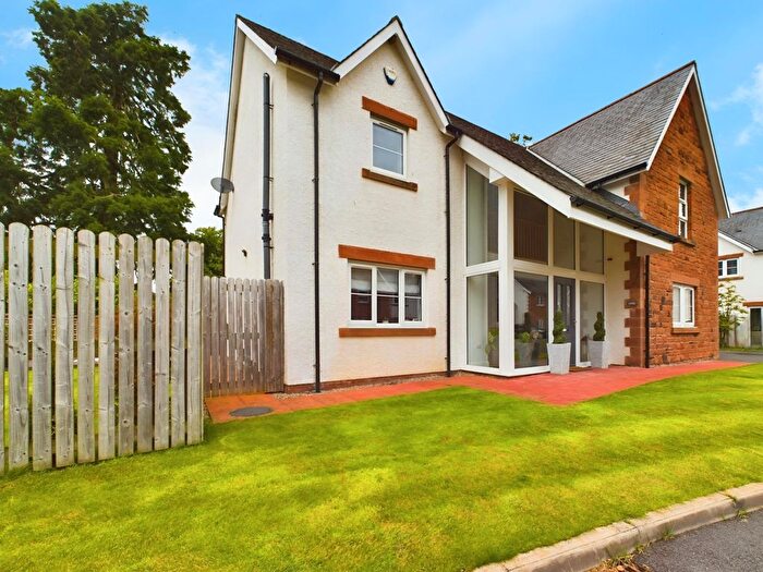 4 Bedroom Detached House For Sale In Clover Meadows, Heads Nook, CA8