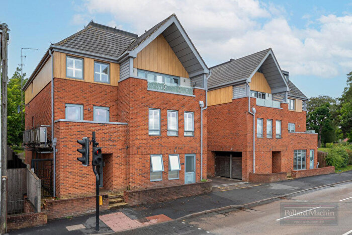 2 Bedroom Flat For Sale In Emerson Court, Coulsdon Road, Caterham, CR3