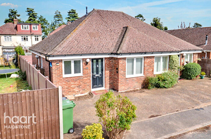 2 Bedroom Semi-Detached Bungalow For Sale In Longfield Place, Maidstone, ME15