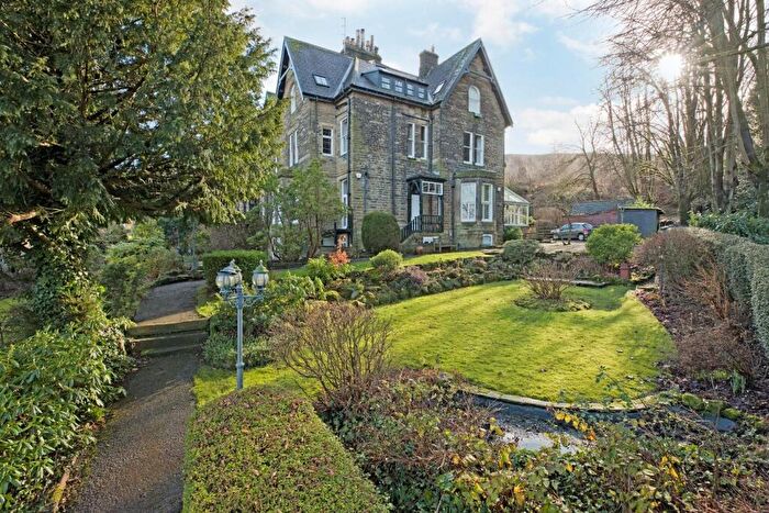 2 Bedroom Apartment For Sale In Tarn Villas, Cow Pasture Road, Ilkley, LS29