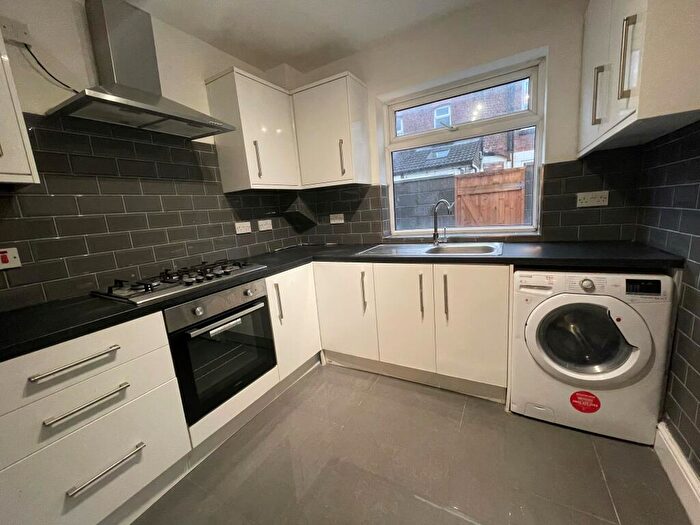 4 Bedroom Terraced House To Rent In Ashdale Road, Liverpool, L18