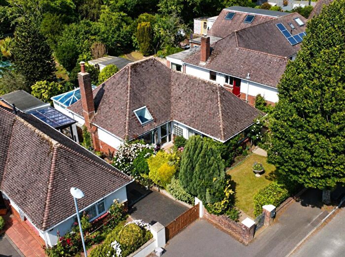 2 Bedroom Bungalow For Sale In Buce Hayes Close, Highcliffe, Christchurch, Dorset, BH23