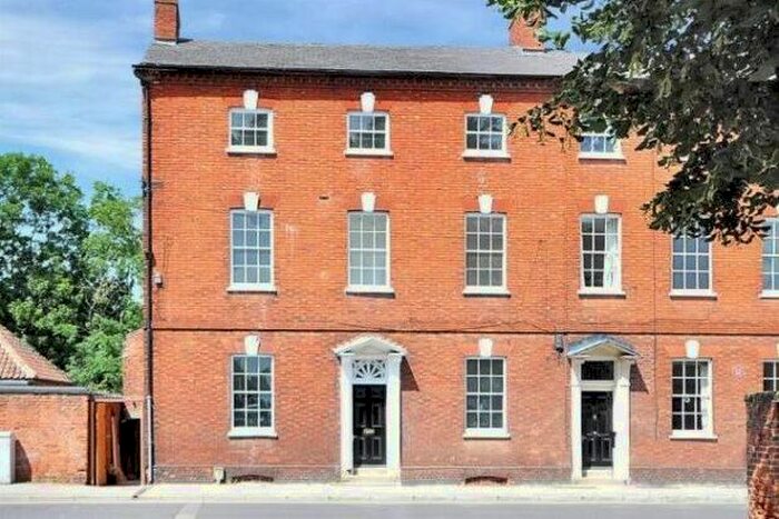 1 Bedroom Flat To Rent In Mill Gate, Newark, NG24