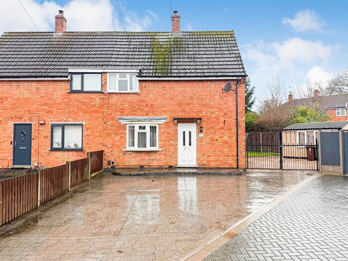 3 Bedroom Semi Detached House For Sale In Irving Grove, Corby, NN17