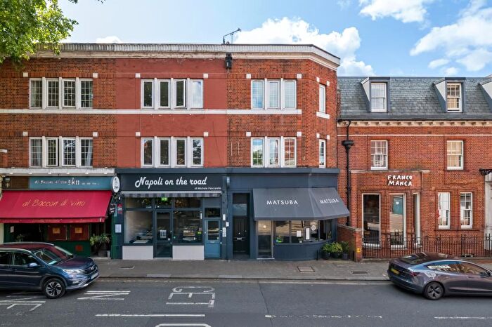 4 Bedroom Flat For Sale In Richmond, Surrey, TW9