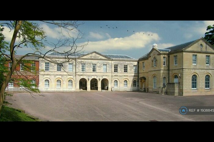 2 Bedroom Flat To Rent In Exeter Castle, Exeter, EX4