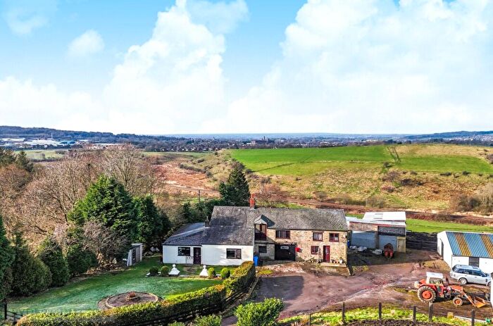 6 Bedroom Detached House For Sale In Fullwood, Shaw, Oldham, OL2