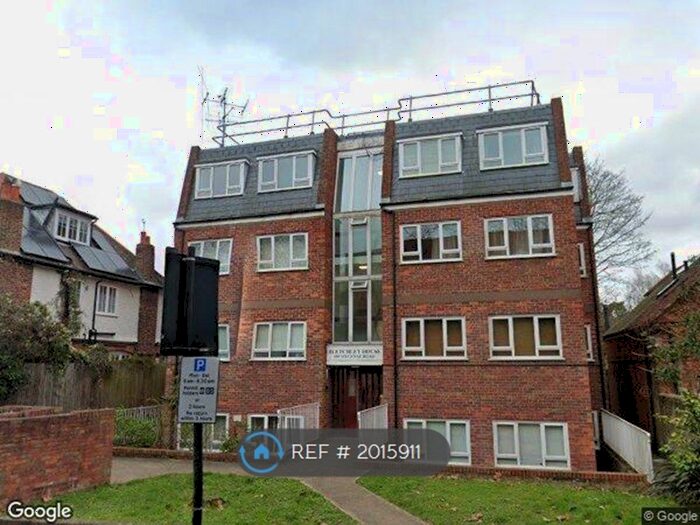 2 Bedroom Flat To Rent In Bletchley House, London, SE3