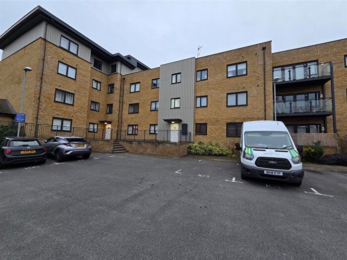 2 Bedroom Property For Sale In Berges Lodge, Allium Rise, Dartford, DA1