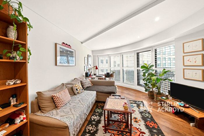 1 Bedroom Apartment To Rent In Britton Street, London, EC1M