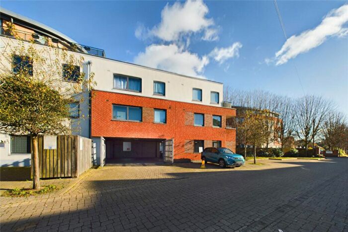 2 Bedroom Apartment To Rent In Centro, Southern Road, Camberley, Surrey, GU15