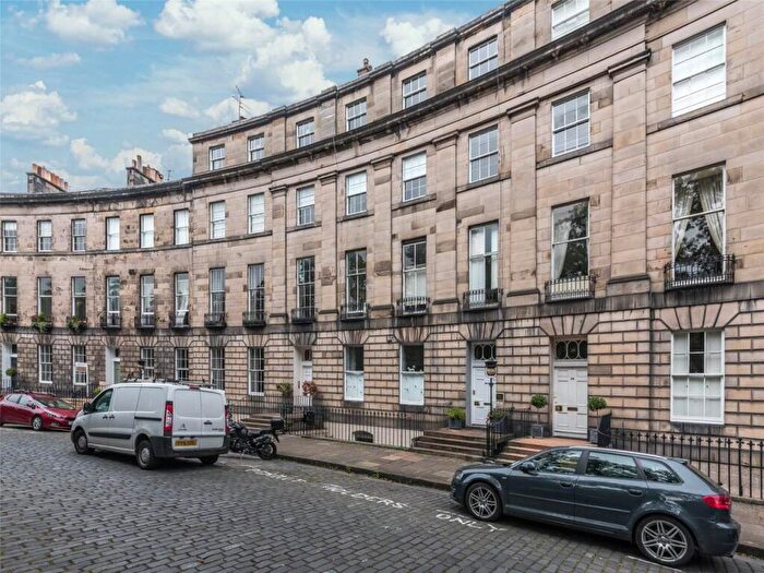 1 Bedroom Flat To Rent In Royal Circus, Stockbridge, Edinburgh, EH3