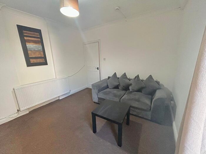 1 Bedroom Apartment To Rent In Coburn Street, Cathays, Cardiff, CF24