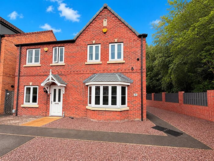 3 Bedroom Semi Detached House For Sale In Almond Croft, Wombwell, Barnsley, S73