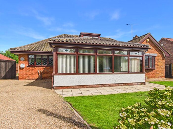 3 Bedroom Chalet For Sale In Recreation Drive, Southery, Downham Market, PE38