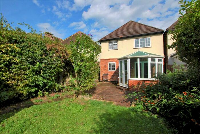 4 Bedroom Detached House To Rent In Beckingham Road, Guildford, Surrey, GU2