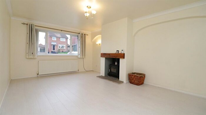 2 Bedroom Detached Bungalow For Sale In Sandalwood Rise, Swinton, Mexborough, S64